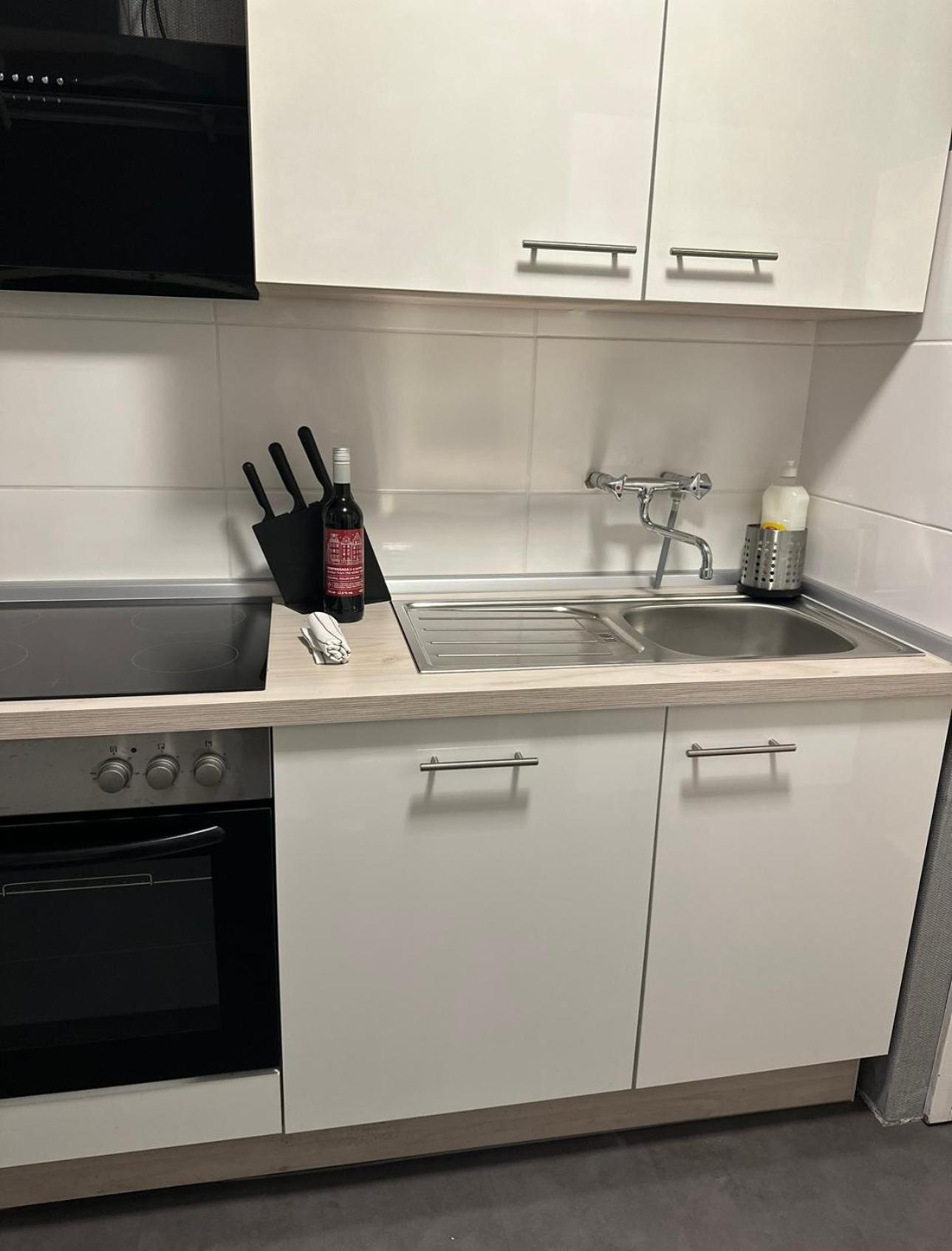 Fewo Am Deich 1 Zentral Mit Stadtblick Und Kontaktloser Check In Bremerhaven Eksteriør bilde