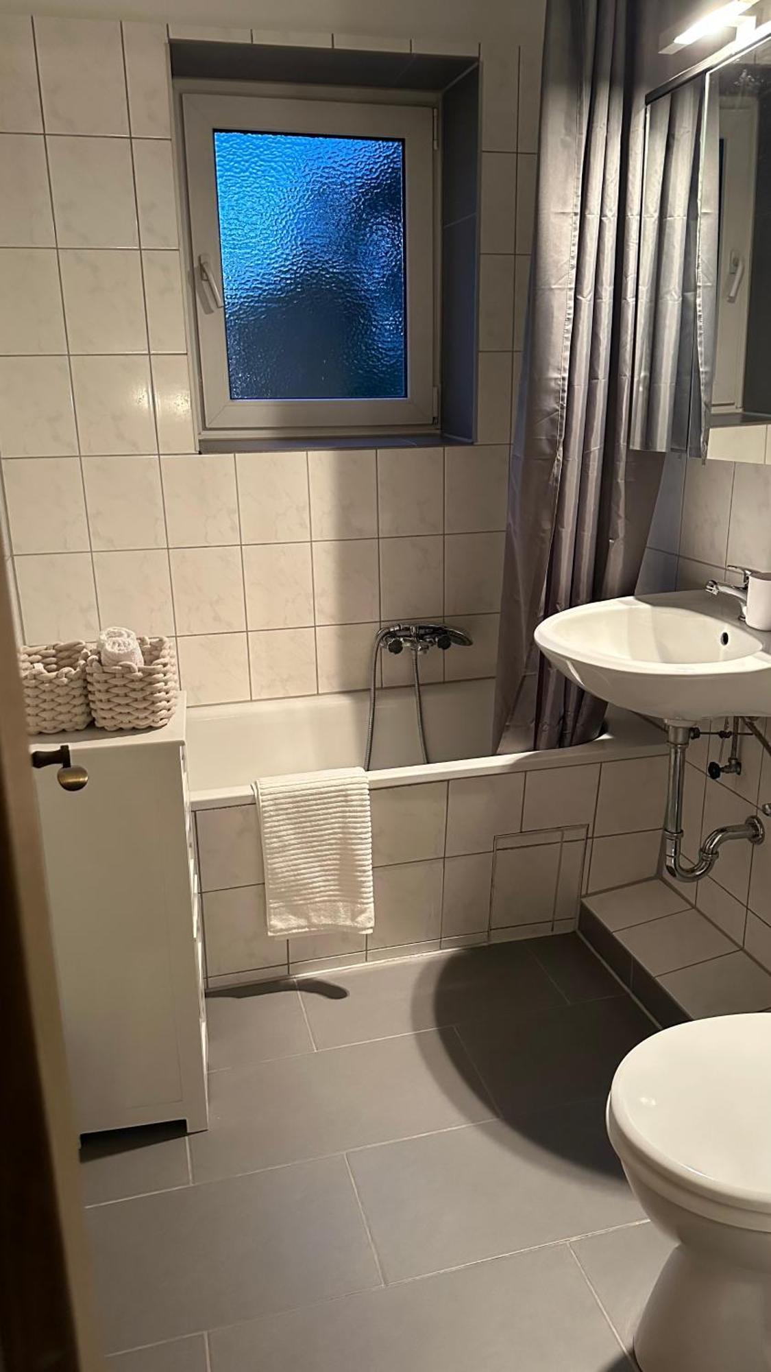 Fewo Am Deich 1 Zentral Mit Stadtblick Und Kontaktloser Check In Bremerhaven Eksteriør bilde