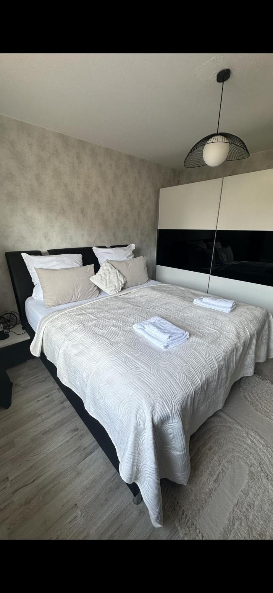 Fewo Am Deich 1 Zentral Mit Stadtblick Und Kontaktloser Check In Bremerhaven Eksteriør bilde